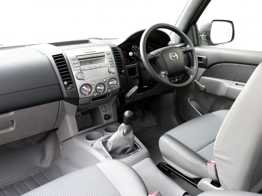  Mazda BT-50 Utility DX Double Cab 2008 года  (AU) (фото 2 из 17)